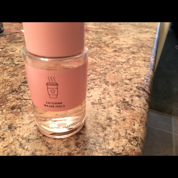 PINK Body Mist 2.5oz - Picture 6 of 7